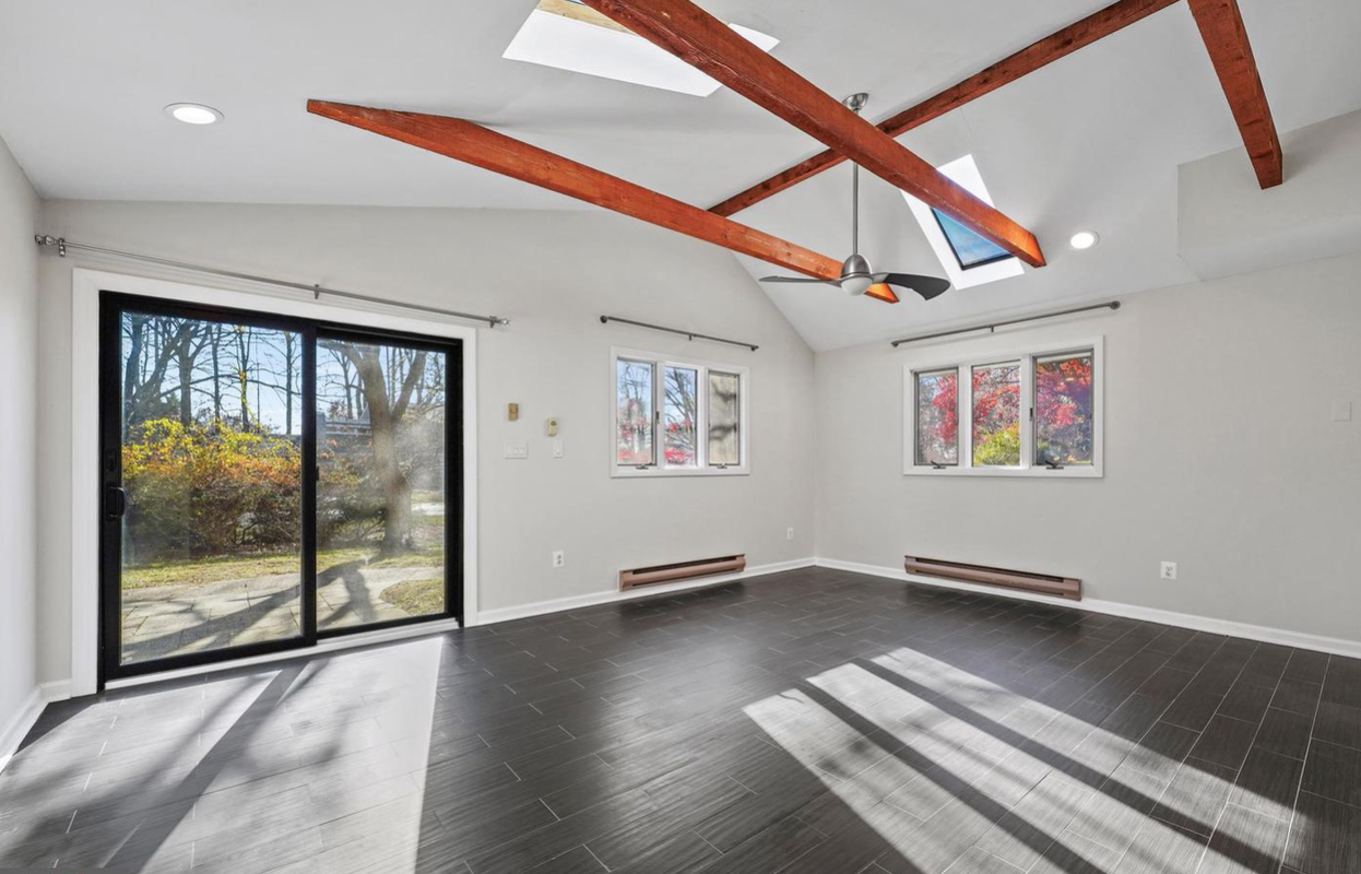 105 Stonegate Drive, Silver Spring, Maryland 20905, 4 Bedrooms Bedrooms, ,2 BathroomsBathrooms,House,Sold Listings,Stonegate,1023