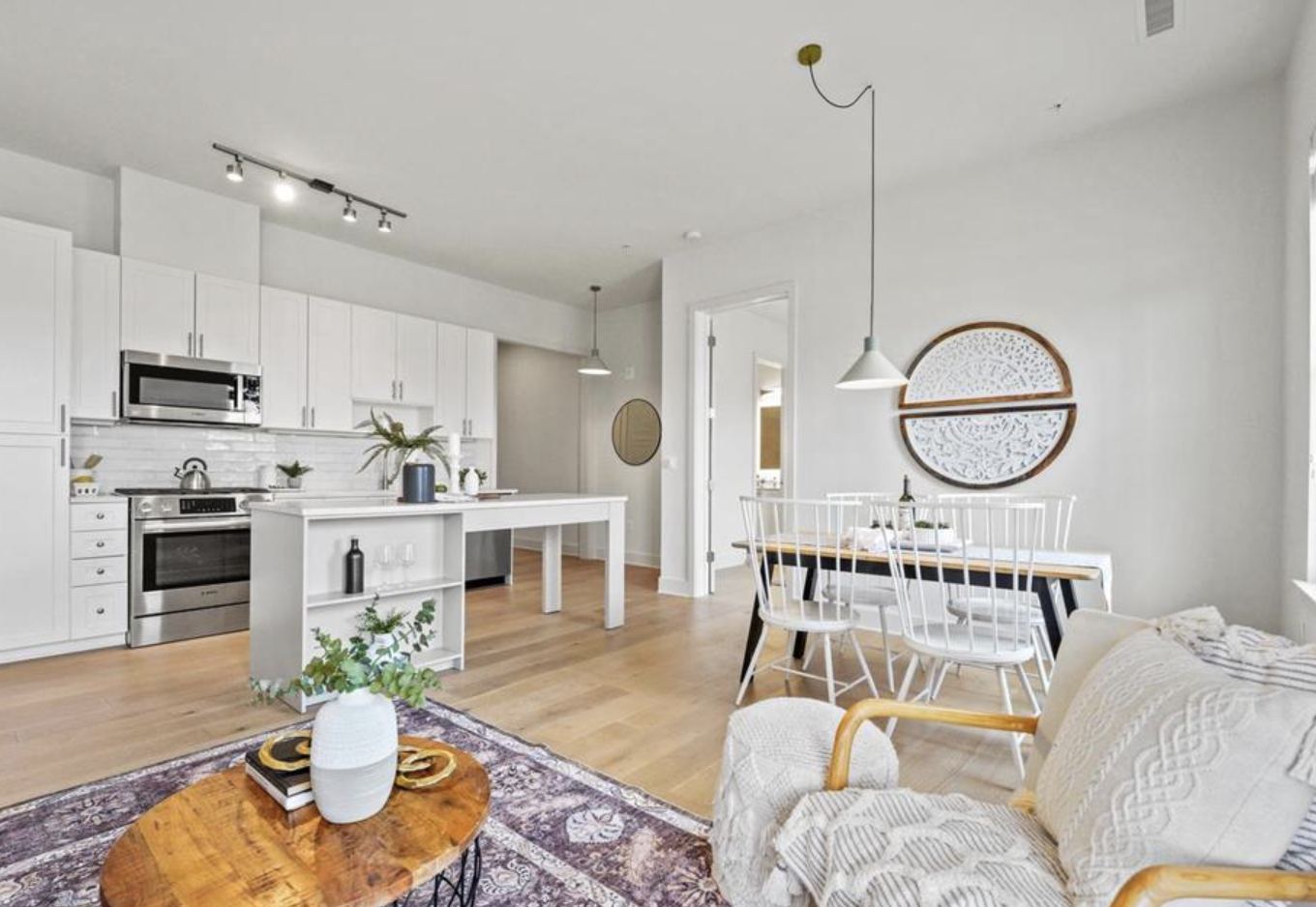 6803 Cameron Dr NW, District Of Columbia, 3 Bedrooms Bedrooms, ,2 BathroomsBathrooms,Apartment,Sold Listings,Cameron Dr,1027