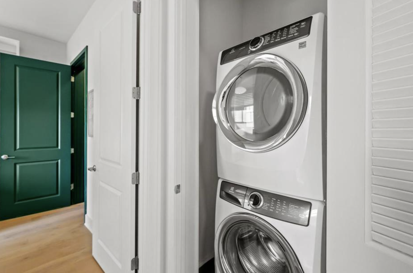 6803 Cameron Dr NW, District Of Columbia, 3 Bedrooms Bedrooms, ,2 BathroomsBathrooms,Apartment,Sold Listings,Cameron Dr,1027