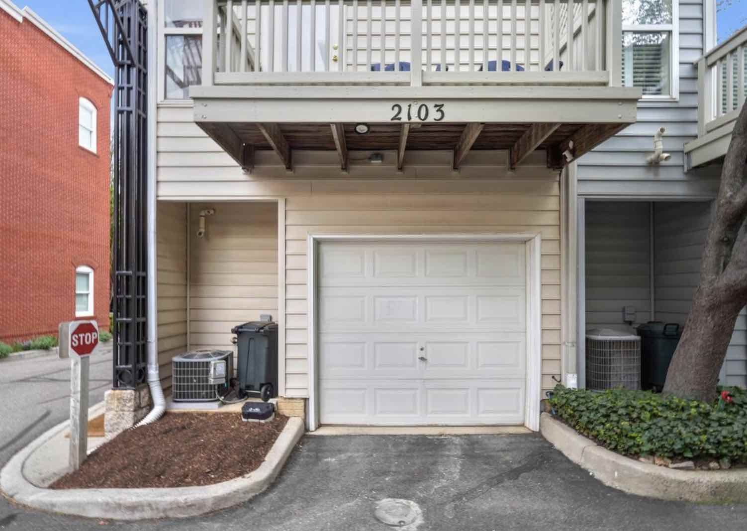 2103 12th Pl NW, District Of Columbia, 3 Bedrooms Bedrooms, ,3 BathroomsBathrooms,Apartment,Sold Listings,12th Pl,1028