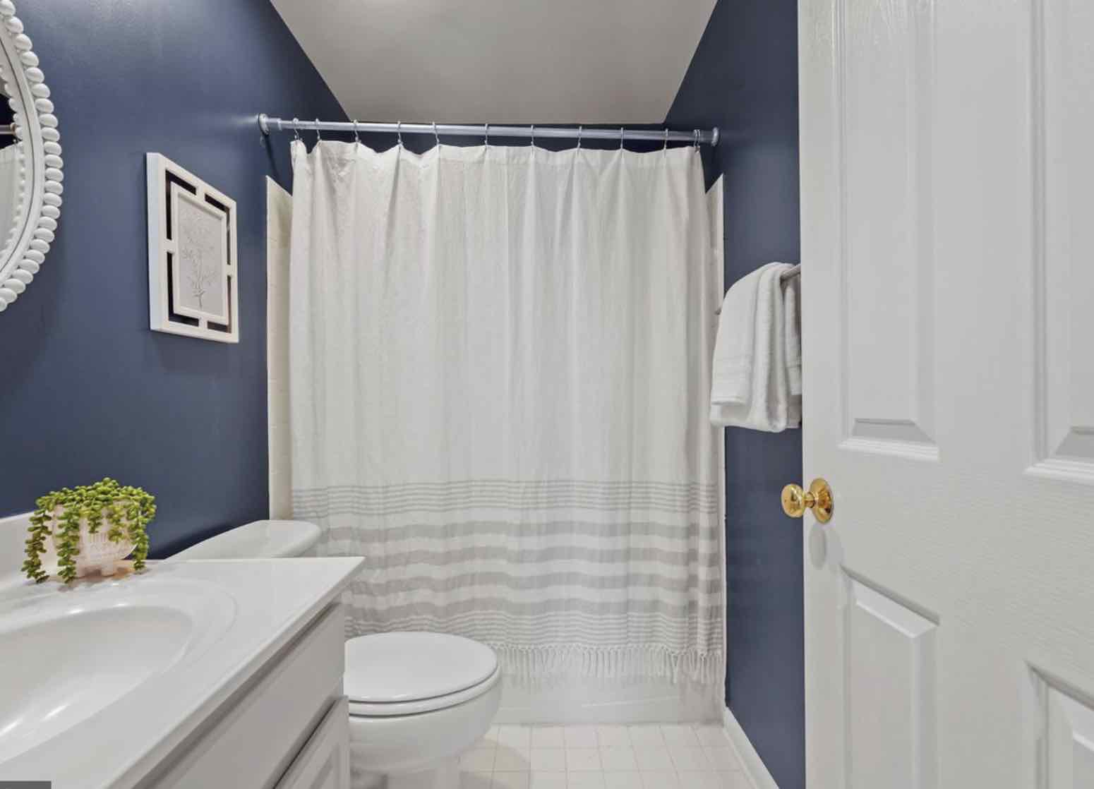 2103 12th Pl NW, District Of Columbia, 3 Bedrooms Bedrooms, ,3 BathroomsBathrooms,Apartment,Sold Listings,12th Pl,1028
