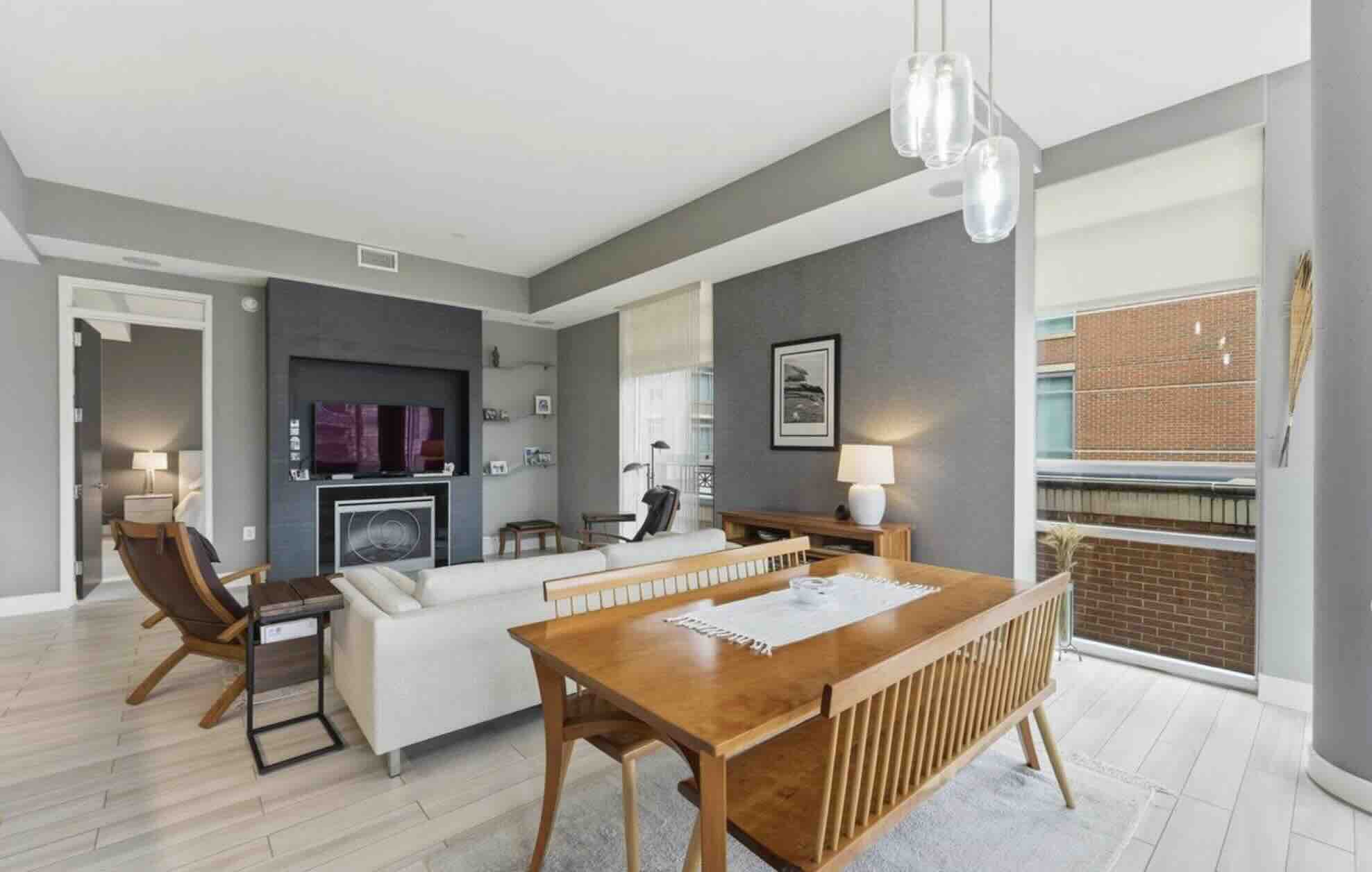 12025 New Dominion Pkwy, Virginia, 2 Bedrooms Bedrooms, ,2 BathroomsBathrooms,Apartment,Active Listings,New Dominion Pkwy,1052