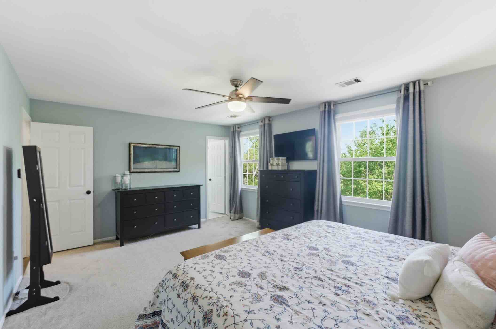 6445 Linway Terrace, Virginia 22101, 4 Bedrooms Bedrooms, ,3 BathroomsBathrooms,House,Sold Listings,Linway,1061