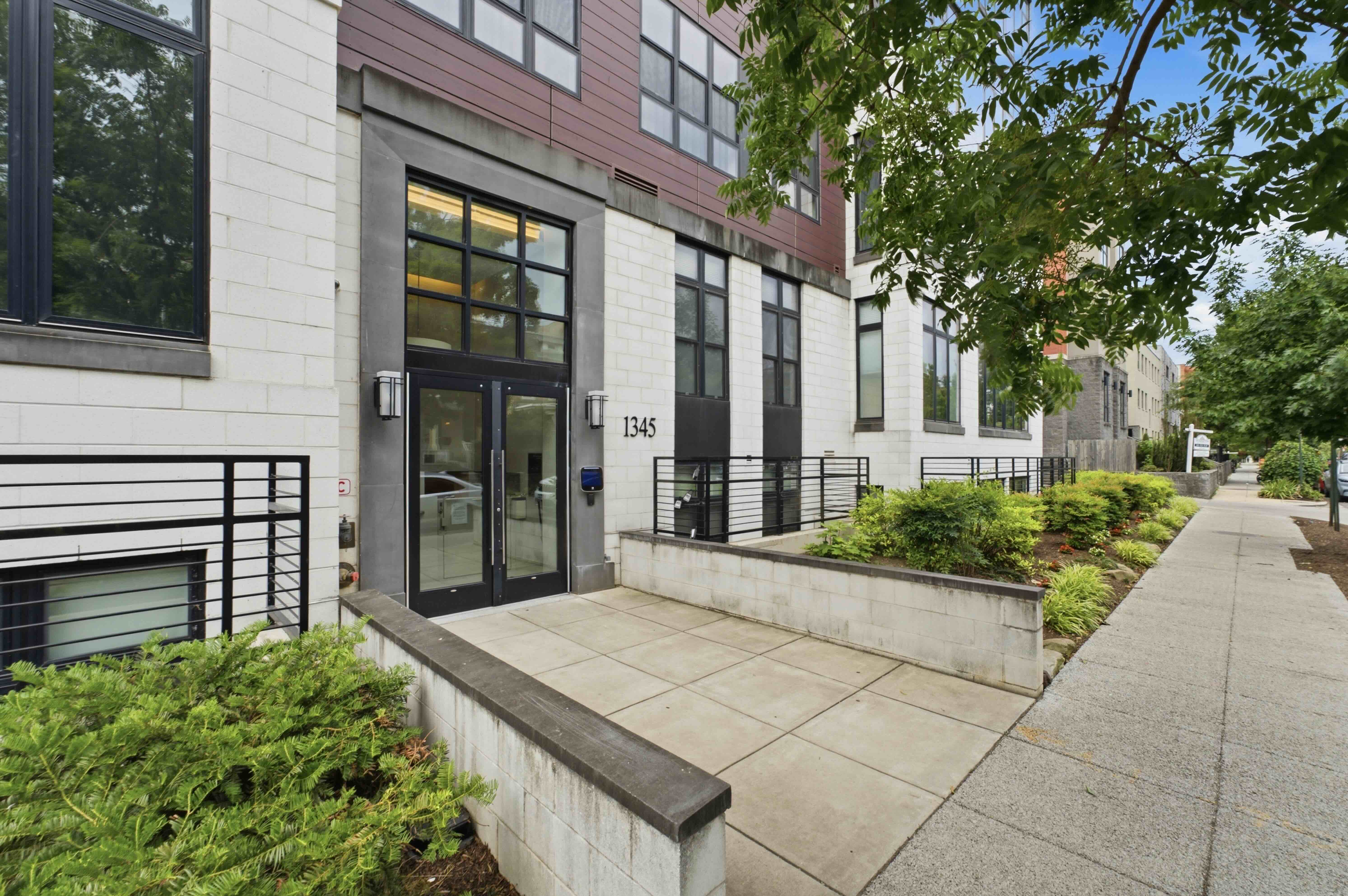 1345 K Street SE, District Of Columbia, 1 Bedroom Bedrooms, ,1 BathroomBathrooms,Apartment,Active Listings,K Street,1062